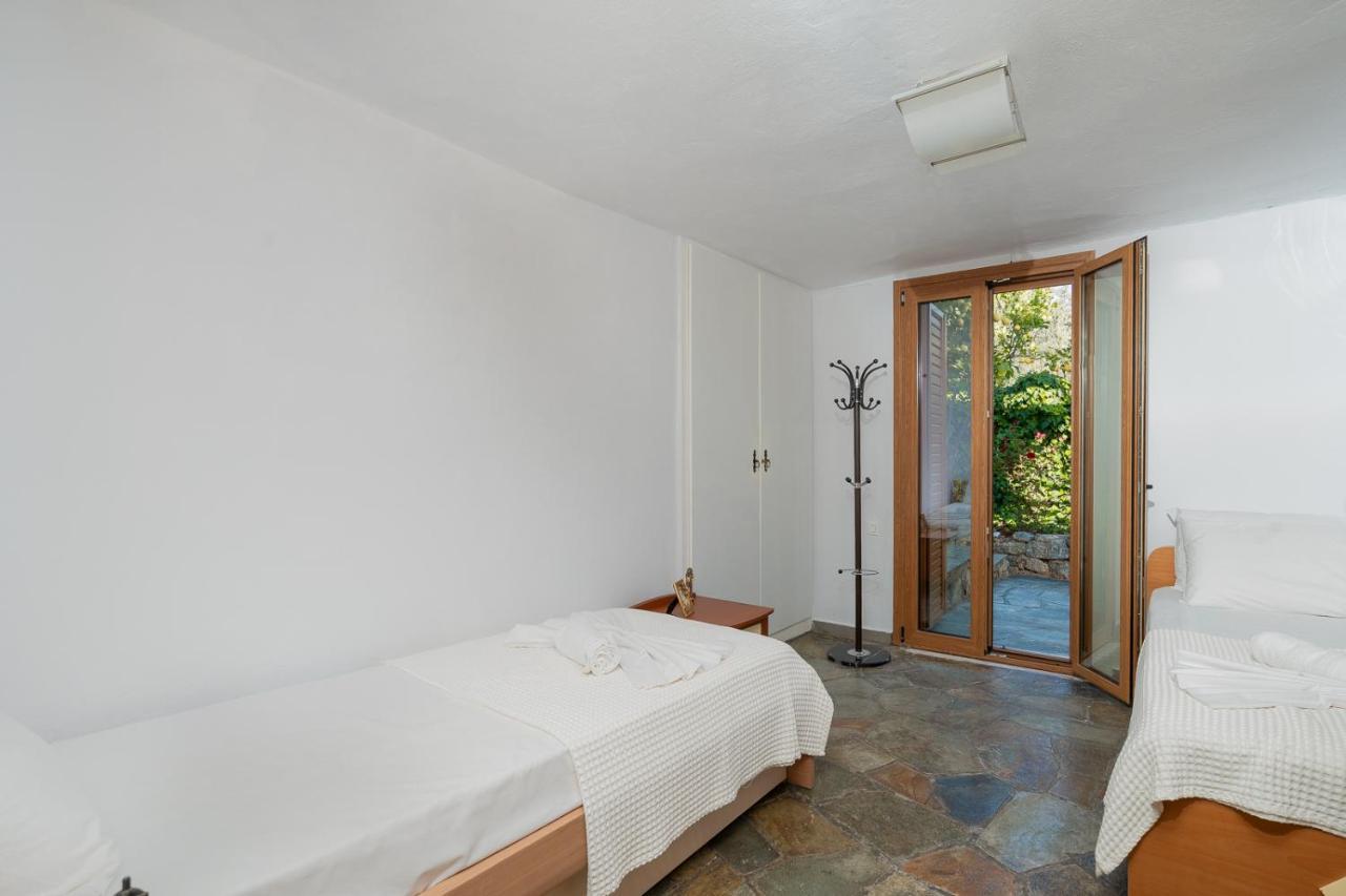 Villa Beis Pórto Ráfti Eksteriør bilde